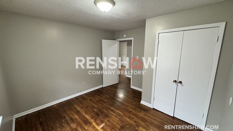 263 Navy Dr - Photo 5 of 14