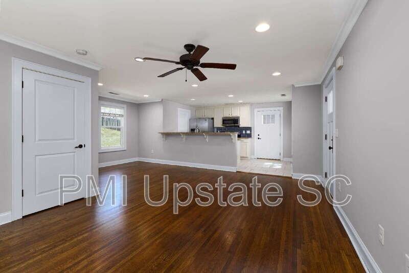 21 Hillside Cir - Photo 5 of 22