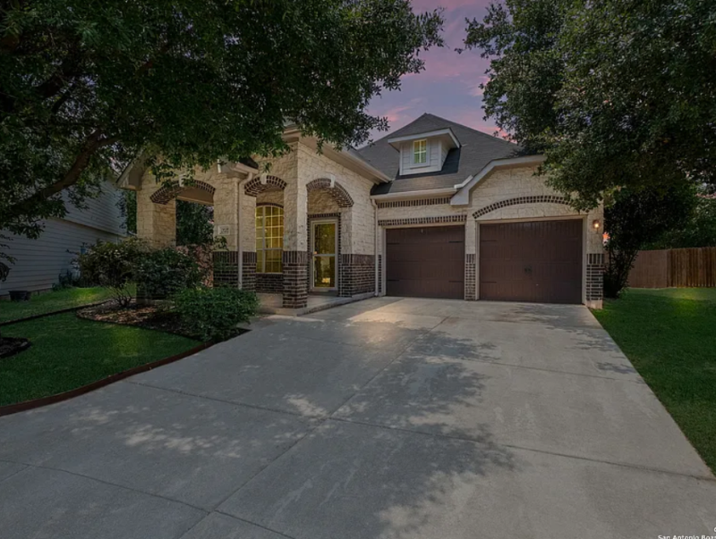 12027 Mill Vlg - Photo 2 of 26