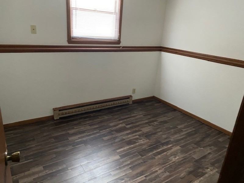 245 Egan St - Photo 5 of 7