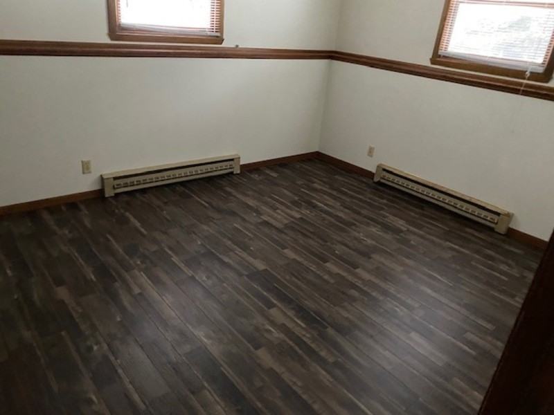 245 Egan St - Photo 6 of 7