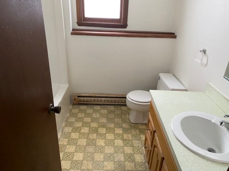 245 Egan St - Photo 7 of 7