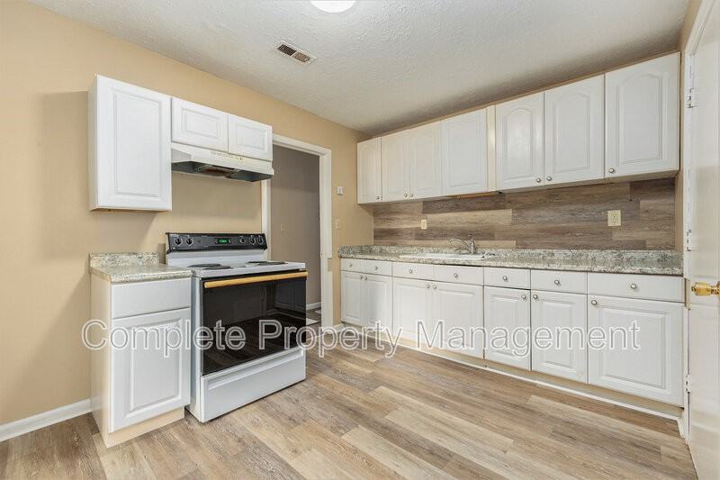 3400 Walnut Ave Sw - Photo 6 of 11