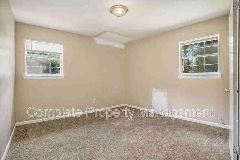 3400 Walnut Ave Sw - Photo 7 of 11