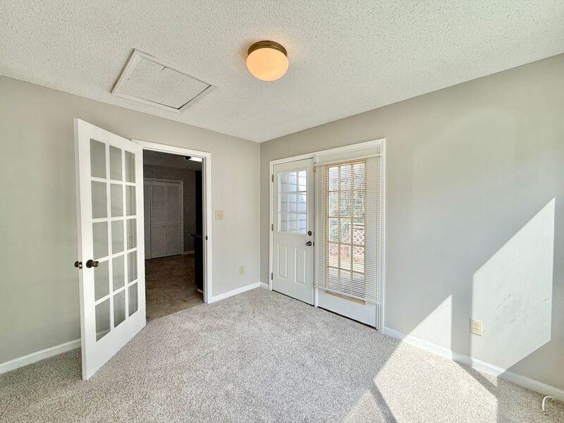 825 Rawls Dr - Photo 7 of 20