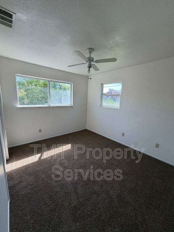 6472 Linn Way - Photo 5 of 11