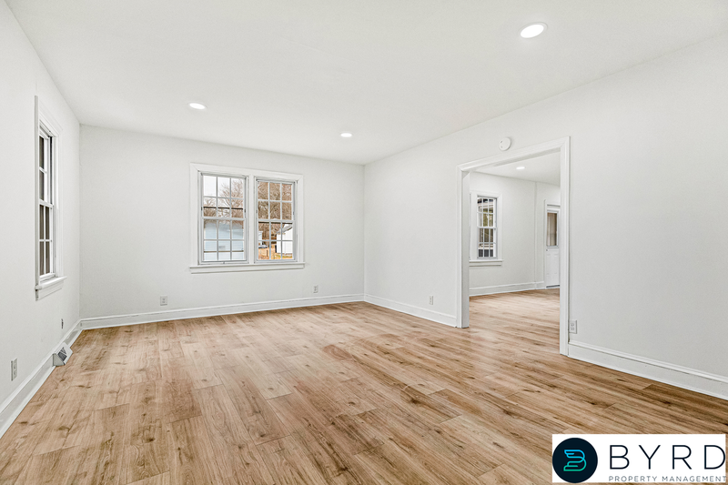 2958 Winston Churchill Dr - Photo 6 of 32