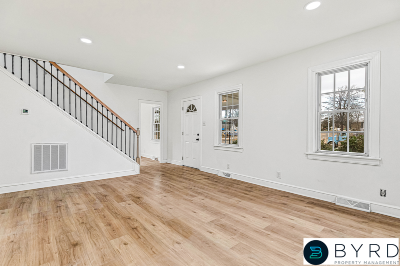 2958 Winston Churchill Dr - Photo 7 of 32