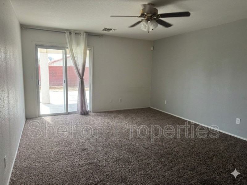 7391 W Solano Dr N - Photo 5 of 16