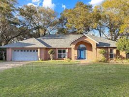 featured image of 404 Buxton Way