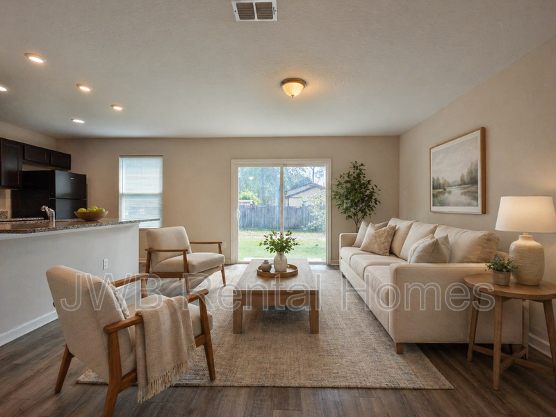 1339 Neva St - Photo 7 of 14