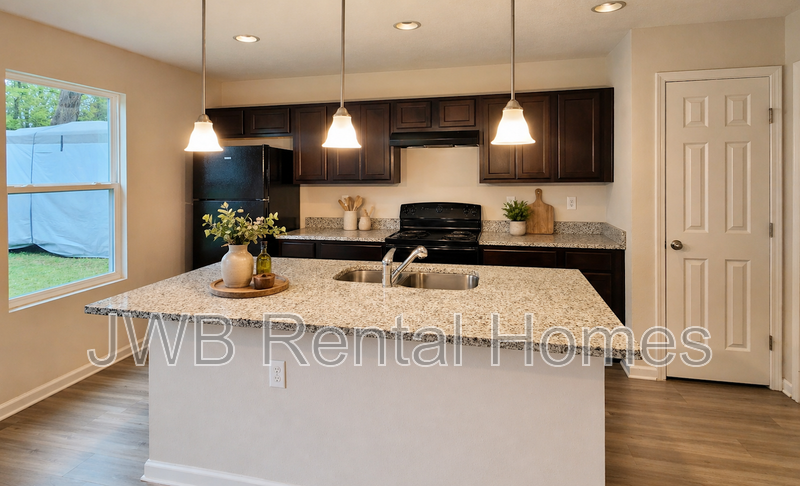 6161 Park St - Photo 3 of 14