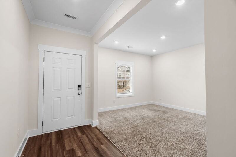 216 Pewter Cir - Photo 2 of 30