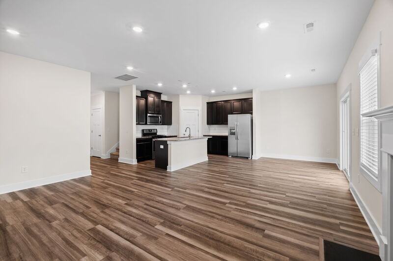 216 Pewter Cir - Photo 4 of 30