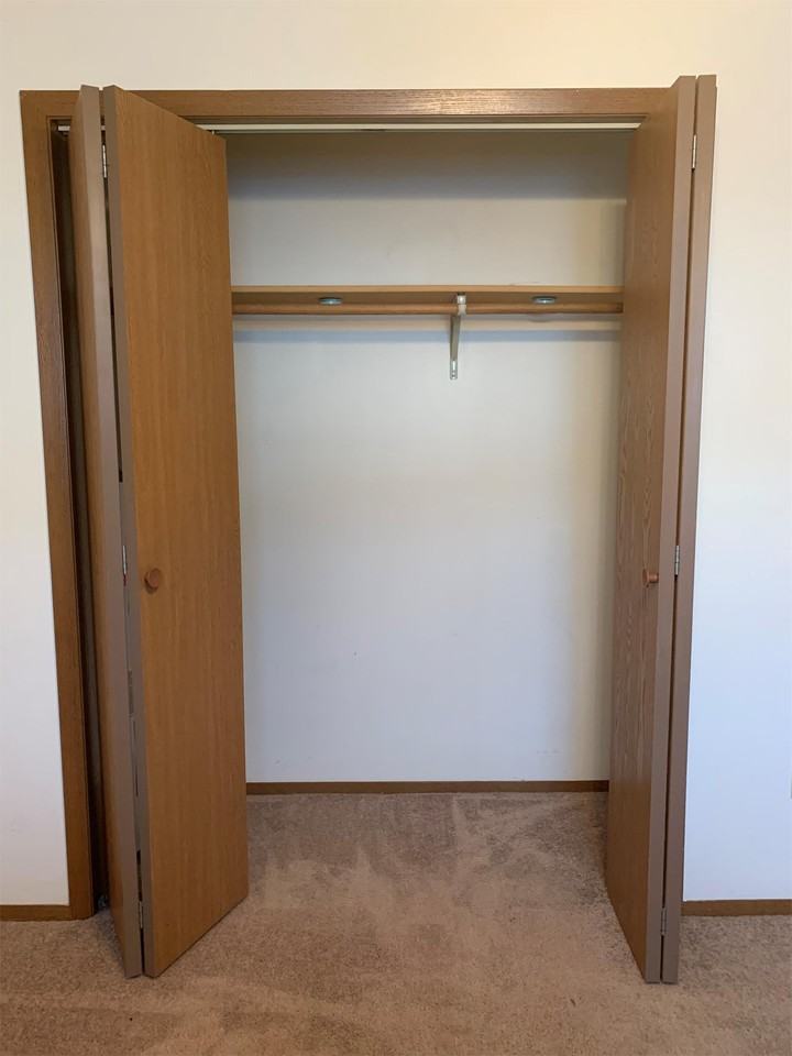 1104 10th Ave N - Photo 6 of 9