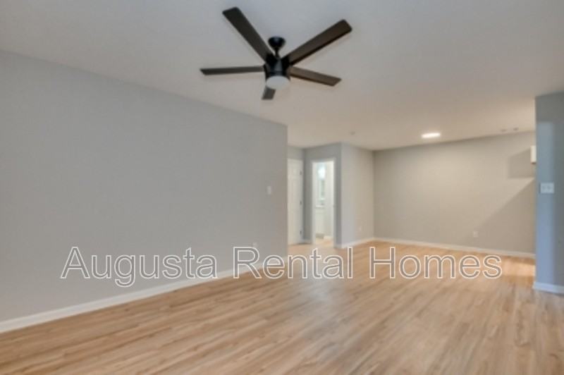 301A Old Plantation Rd - Photo 4 of 22