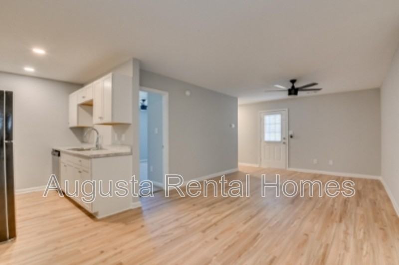 301A Old Plantation Rd - Photo 7 of 22