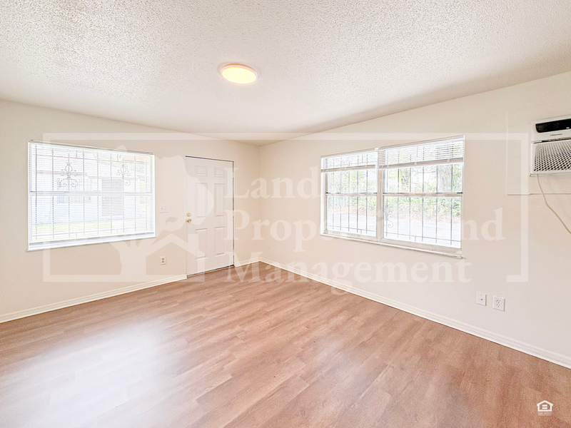 620 N Lake Ave #3 - Photo 3 of 13