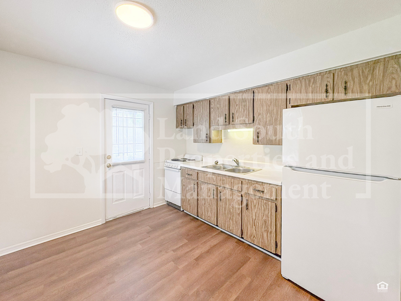 620 N Lake Ave #3 - Photo 4 of 13