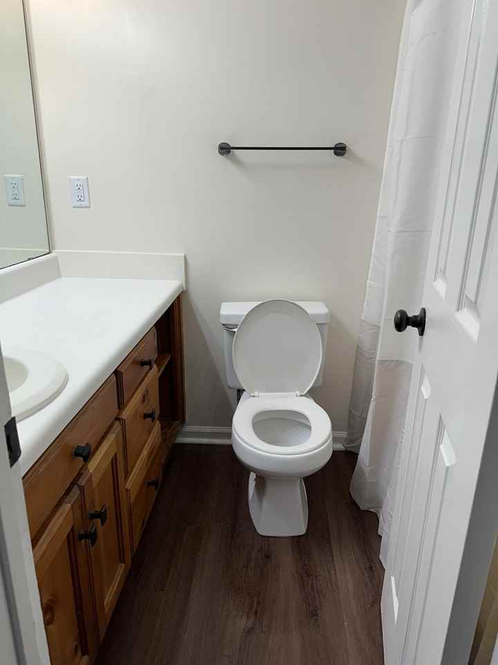 306 Moore Apartments - Photo 6 of 15