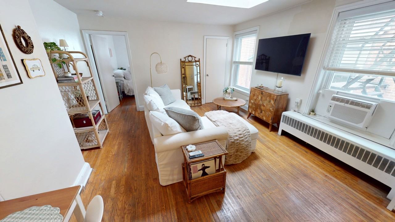 1725 Spruce Street - Photo 2 of 11