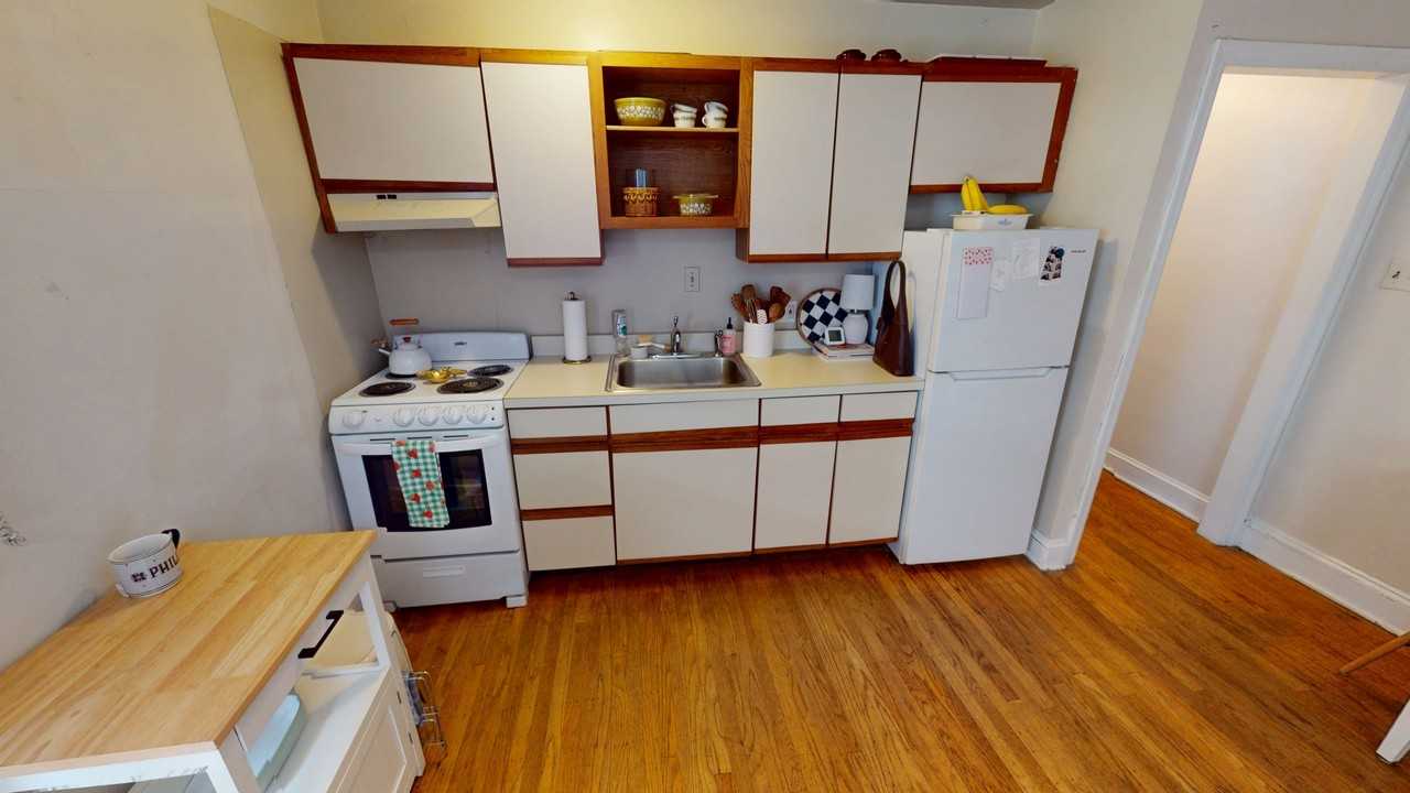 1725 Spruce Street - Photo 3 of 11