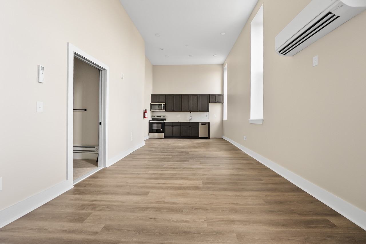 22 North King Street - Photo 6 of 7