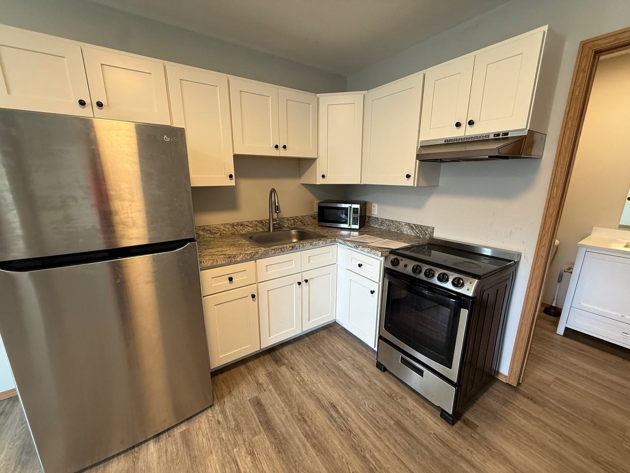 810 Mandeville Lane - Photo 7 of 30