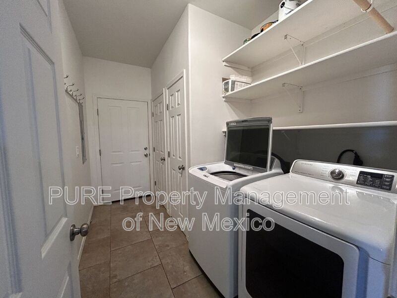 2208 Ranch Dr - Photo 6 of 16