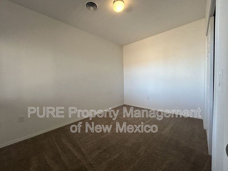 2208 Ranch Dr - Photo 7 of 16