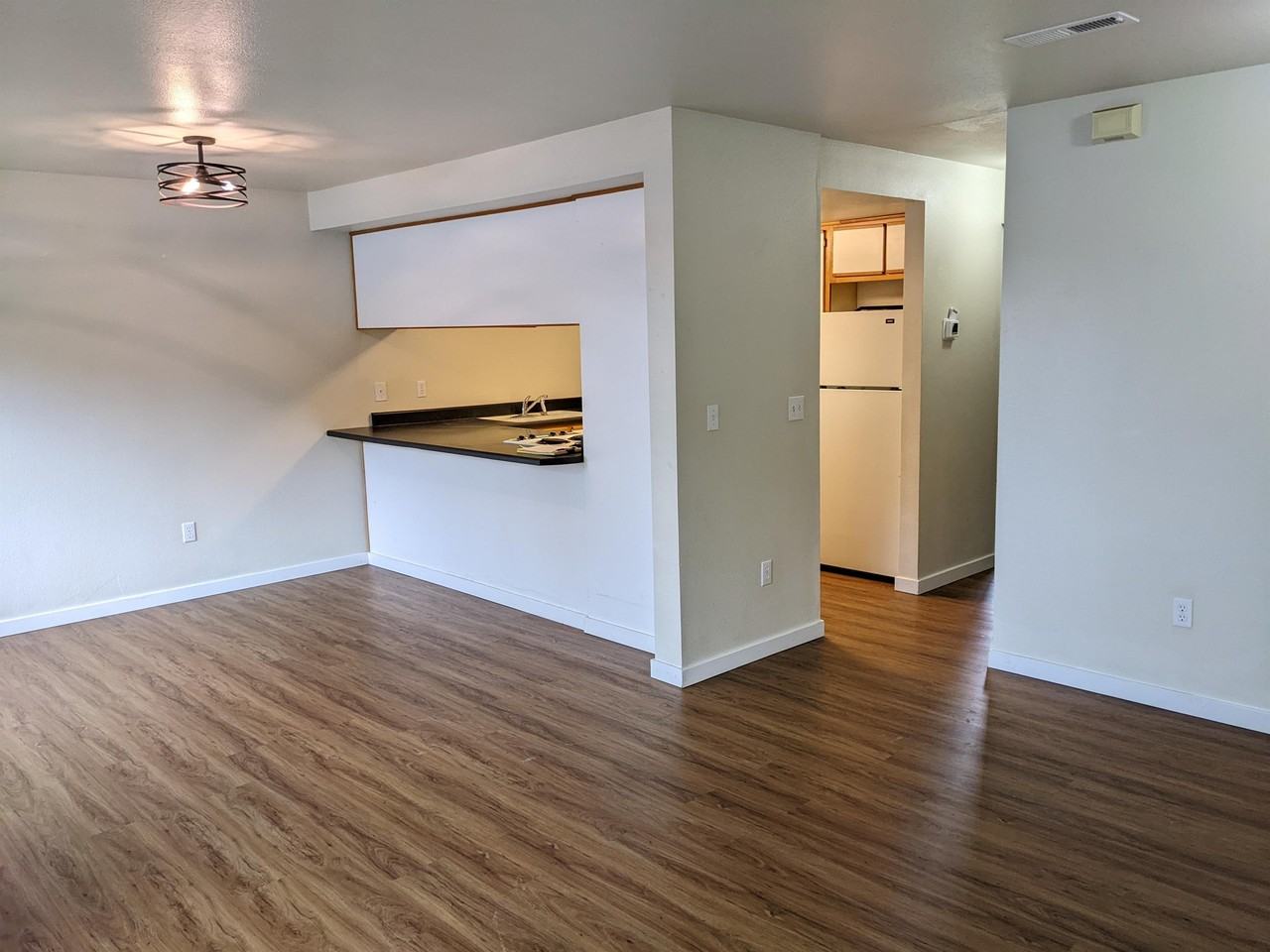 208 ID #, 400 Indian Trail Court Unit A - Photo 3 of 21