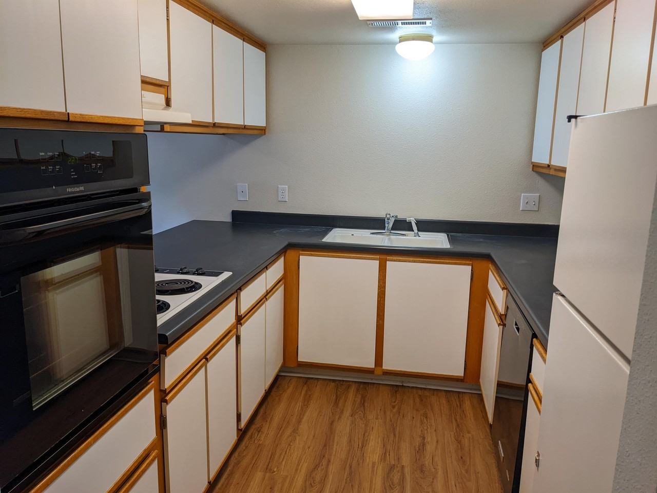 208 ID #, 400 Indian Trail Court Unit A - Photo 6 of 21