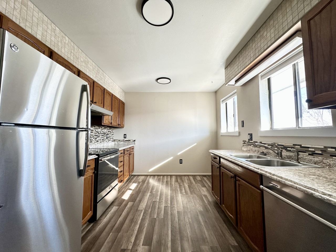 6721 Green Court - Photo 4 of 8