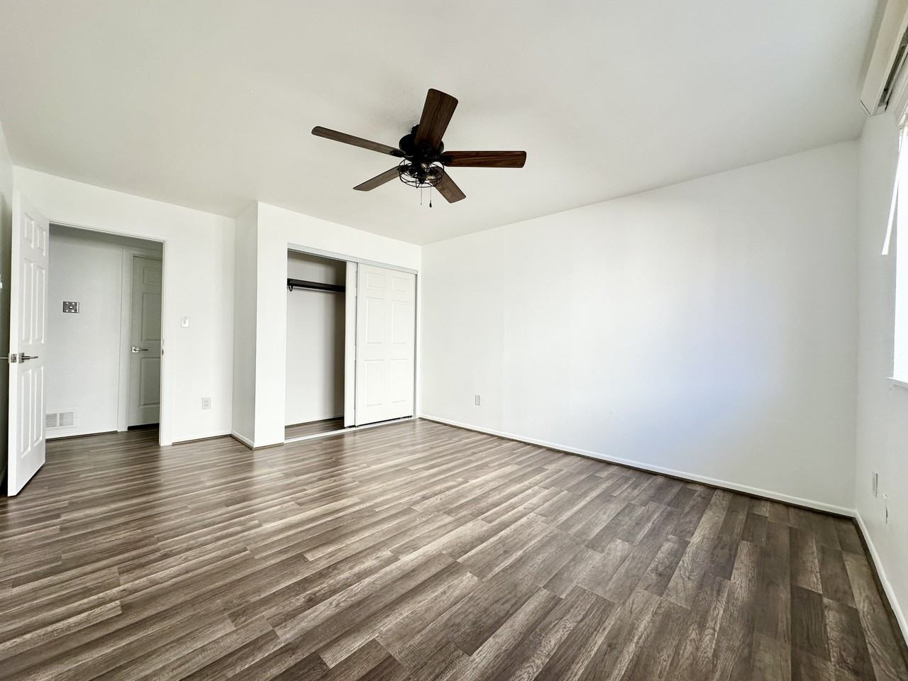 6721 Green Court - Photo 5 of 8
