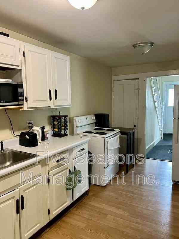 1036 North Ave #1038 - Photo 4 of 22