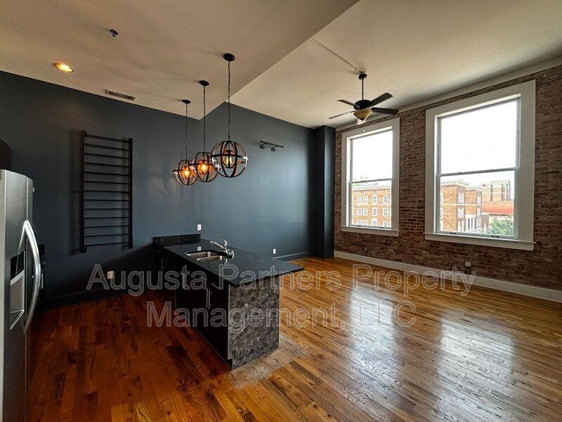 936 Broad St #306 - Photo 5 of 14
