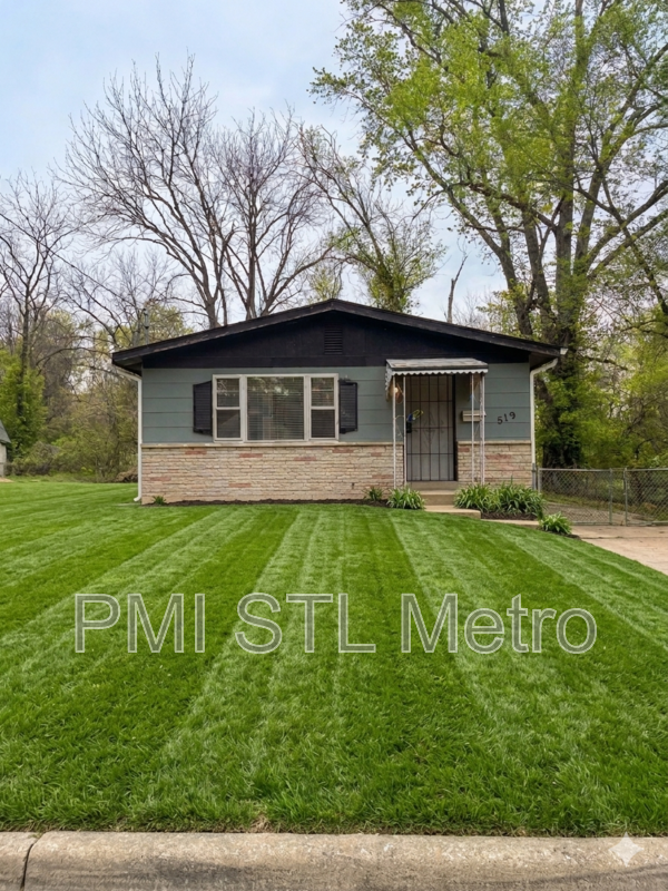 519 Graf Ave