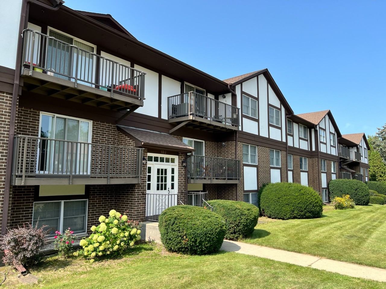 Ellwood View - Photo 2 of 18