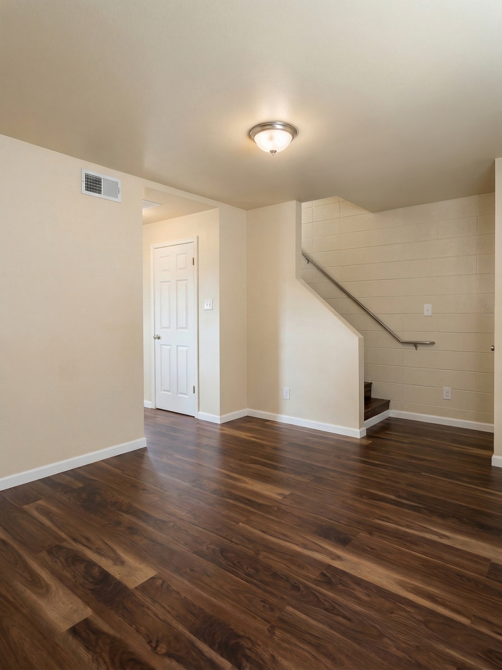 HUDSON PLACE LLC - Photo 3 of 36