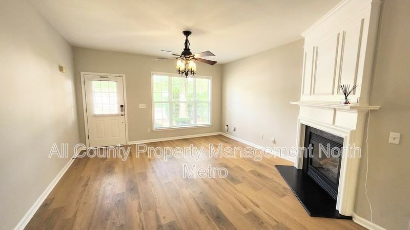 11225 Wittenridge Dr - Photo 2 of 18