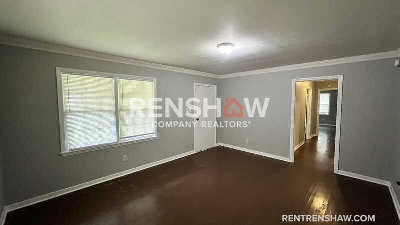 3761 University St - Photo 2 of 26