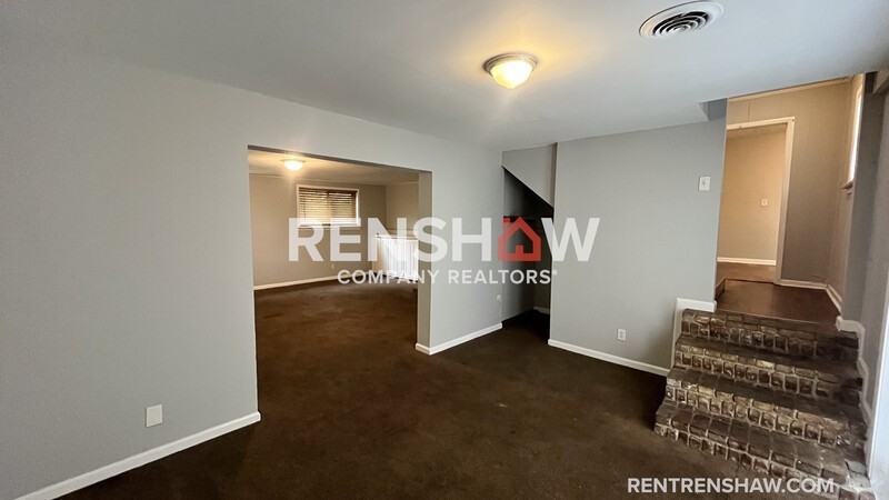 3761 University St - Photo 6 of 26