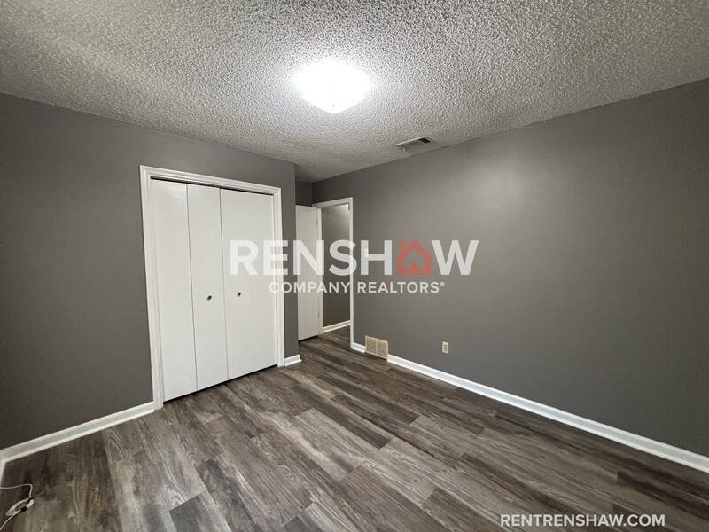 7009 Amberly Way Dr - Photo 7 of 15