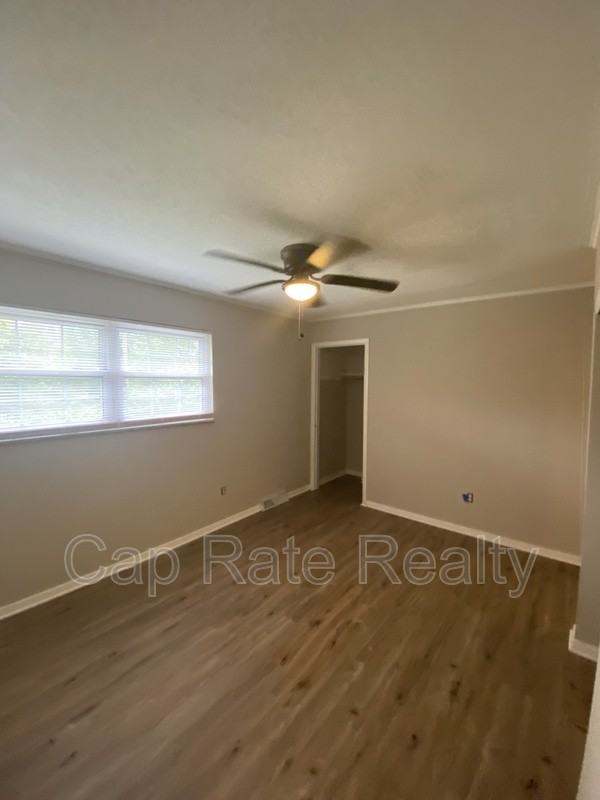 1226 Parkview Dr - Photo 7 of 19