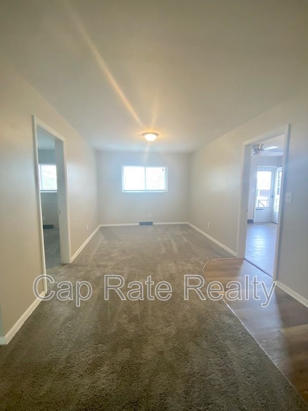 26 S Hampton Rd #C - Photo 6 of 19