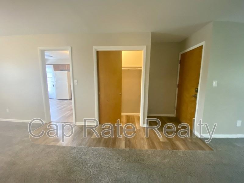 26 S Hampton Rd #C - Photo 7 of 19