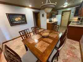 featured image of 335 N Peachtree Ave