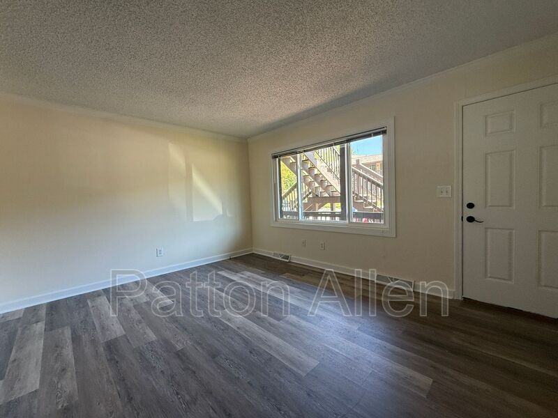 55 Dawnwood Cir - Photo 4 of 25