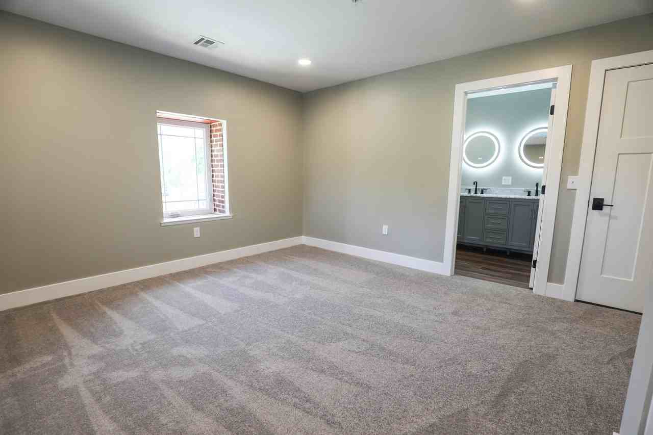 Spring Lake Apartments - Photo 5 of 8