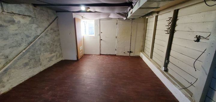 46 1/2 Adams St - Photo 2 of 7